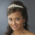 bridal-tiara-wear-stunning-model