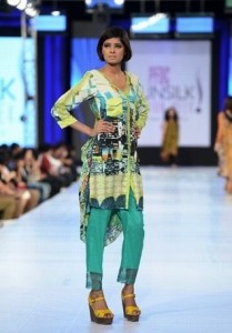 New Moon Textile PFDC fashion week 2013 Collection (13)