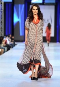 New Moon Textile PFDC fashion week 2013 Collection (15)