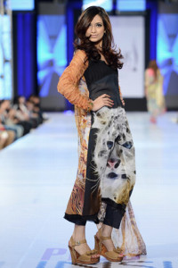 New Moon Textile PFDC fashion week 2013 Collection (7)