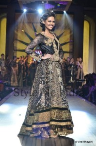 wills india fashion week 2013 by ritu kumar (4)