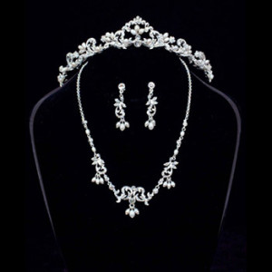 Matching Tiara & Jewelry Set (18)