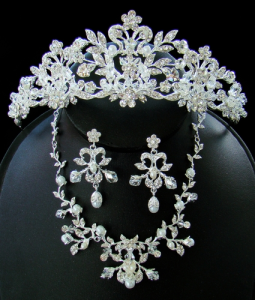 Matching Tiara & Jewelry Set (8)