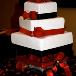 Red And White Wedding Cake Ideas (5)