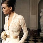 monique lhuillier lace wedding dress for bridal