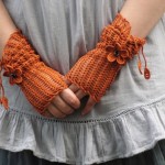 Winter Accessory Crochet Mitten in Fingerless Style Winter Accessory Crochet Mitten in Fingerless Style