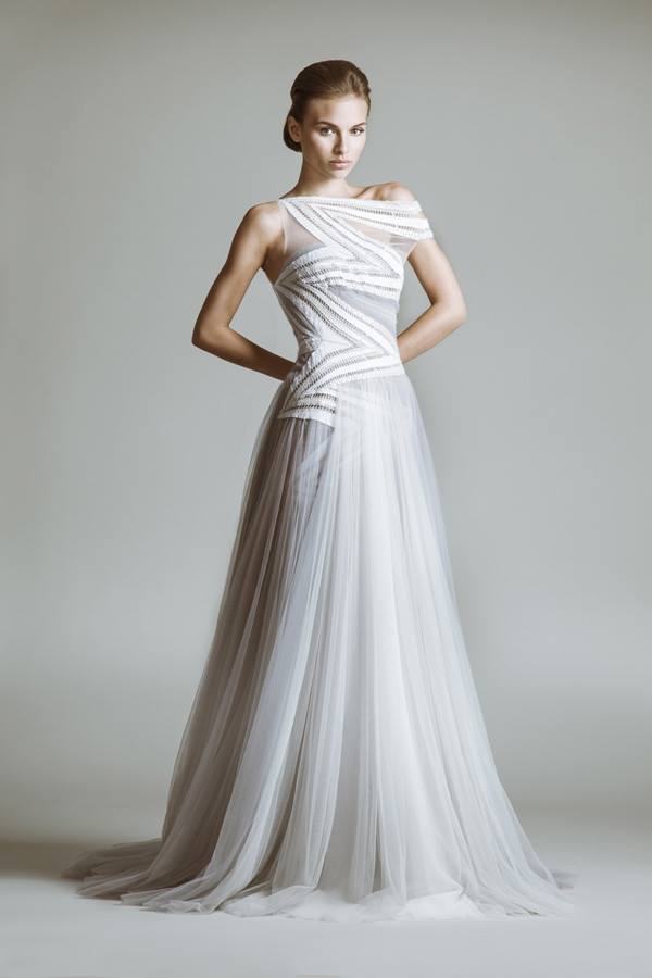 sleevless wedding goen dress by Tony Ward 2014 (2)