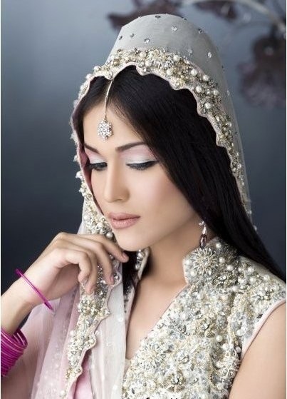 2 collection of 2014 bridal makeup ideas for light dresses