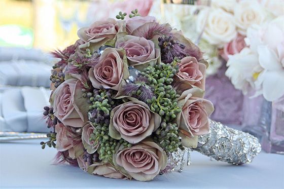 trendy Classic wedding Bouquets