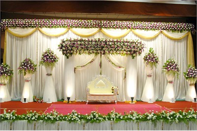 1 white color pakistani stage decoration ideas for wedding
