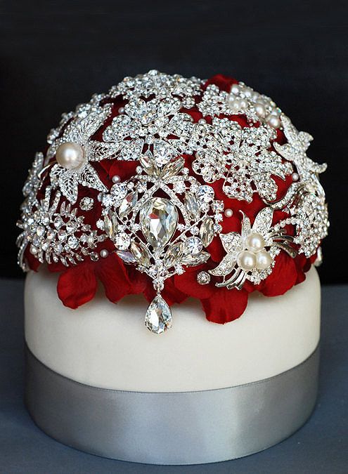 1 2014 Vintage Bridal Brooch Bouquet Wedding Cake Topper