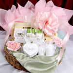 Perfect Suitable Wedding Gifts Ideas For Newly Married People Perfect Suitable Wedding Gifts Ideas For Newly Married People