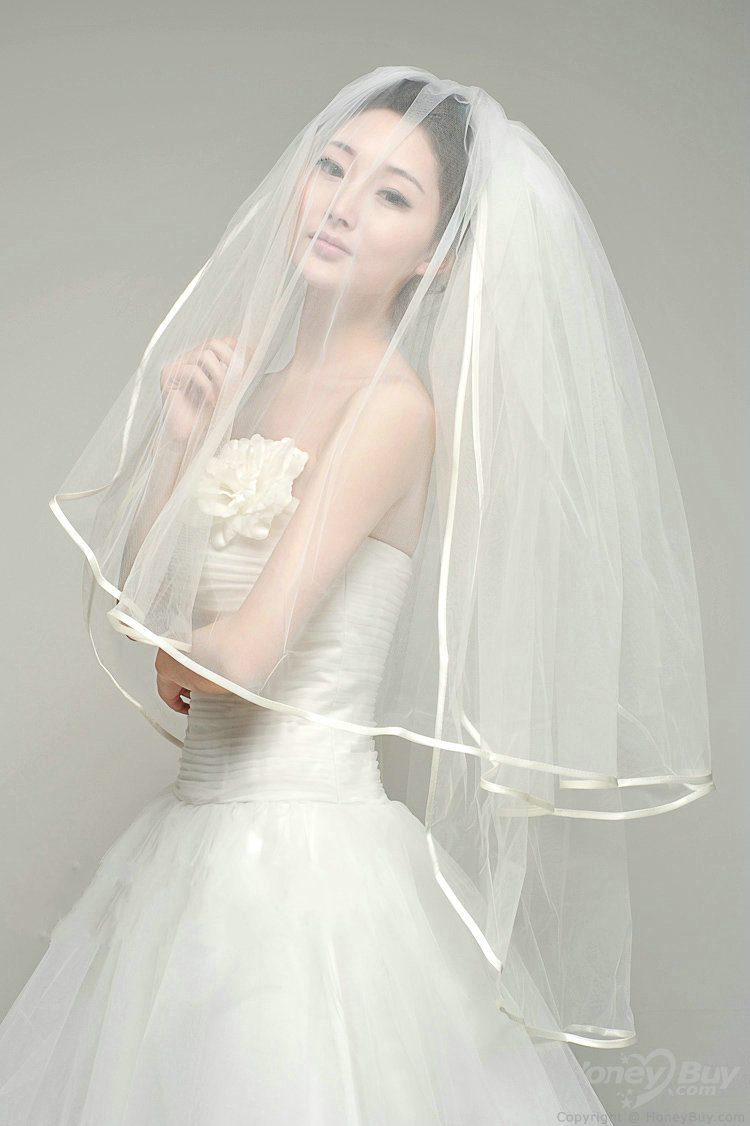 beautiful women ivory wedding veil 2014