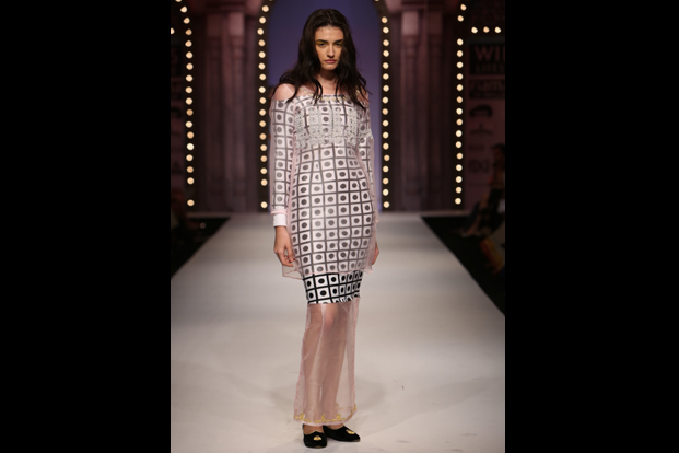 collection Wills Lifestyle India Fashion Week - Spring Summer 2014 (1)