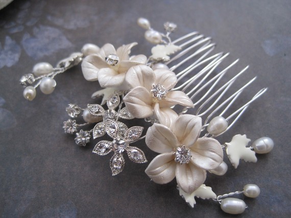 flower wire wrapped comb collection