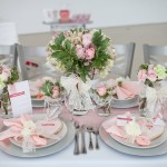 pink and white color wedding table decor