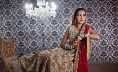 red and skin dress Pakistani Actress Mansha Pasha Wedding Pictures
