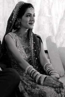 tylish Pakistani Actress Mansha Pasha Wedding Pictures