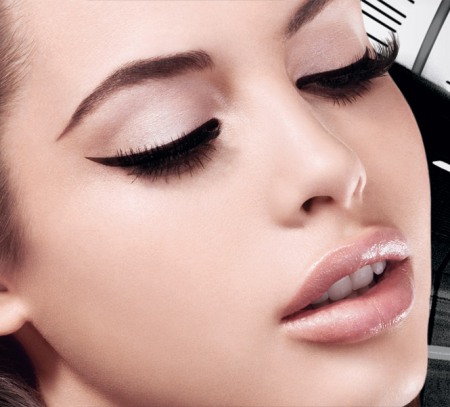 2 how to apply eyeliner perfect