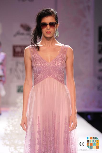 baby pink color women wear dress Paras and Shalini collection 2014 in Wills Lifestyle