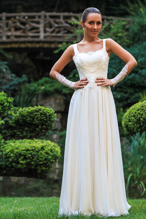 0 unique gowns for wedding by Veronika Jeanvie
