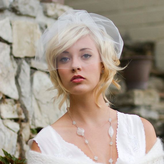 1 short blusher veil for wedding wear