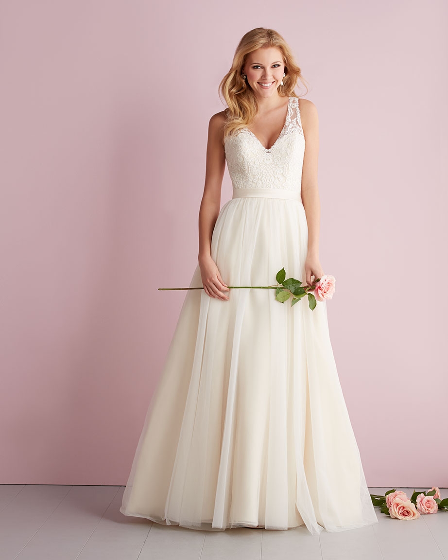 sleevless bridal wear dress Allure Romance collection