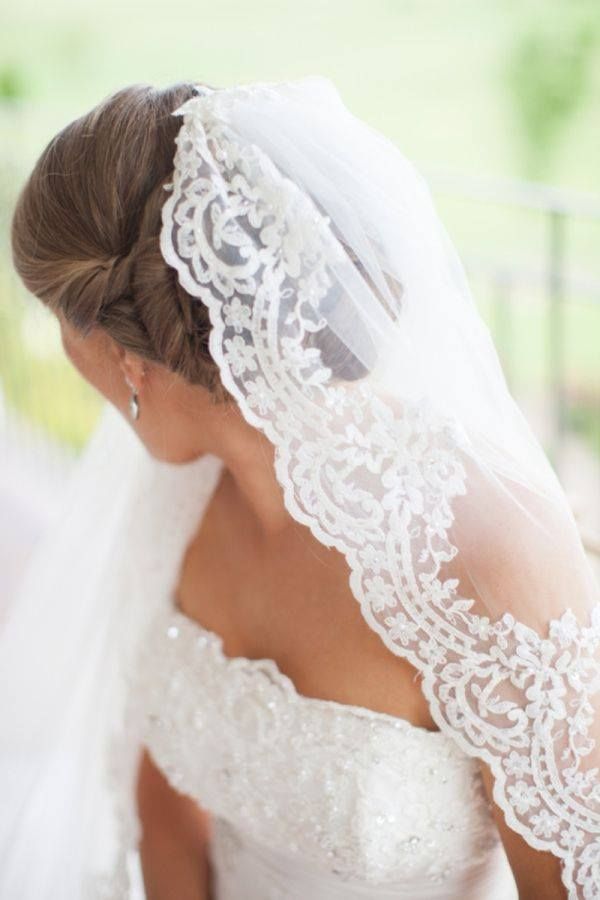 2014 collection Lace Mantilla Veils