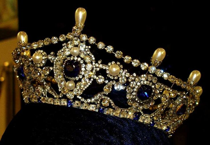 yellow and blue color Reproduction Tiaras