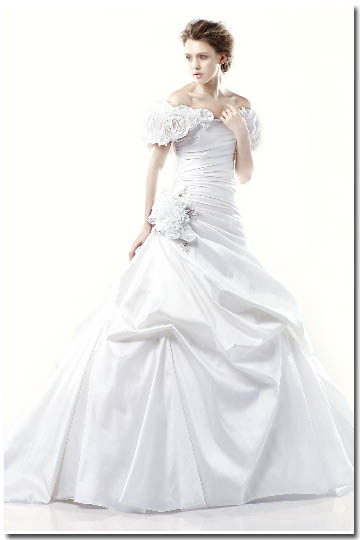 8. Wedding gowns by Enzoani (3)