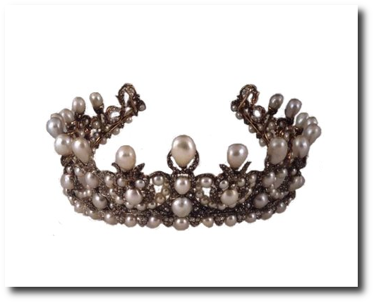 beautiful Ostrich Fans Pearl Classic Tiaras