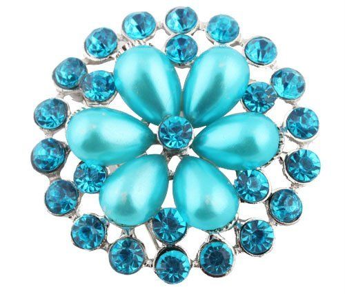 beautiful pearls flower style pin