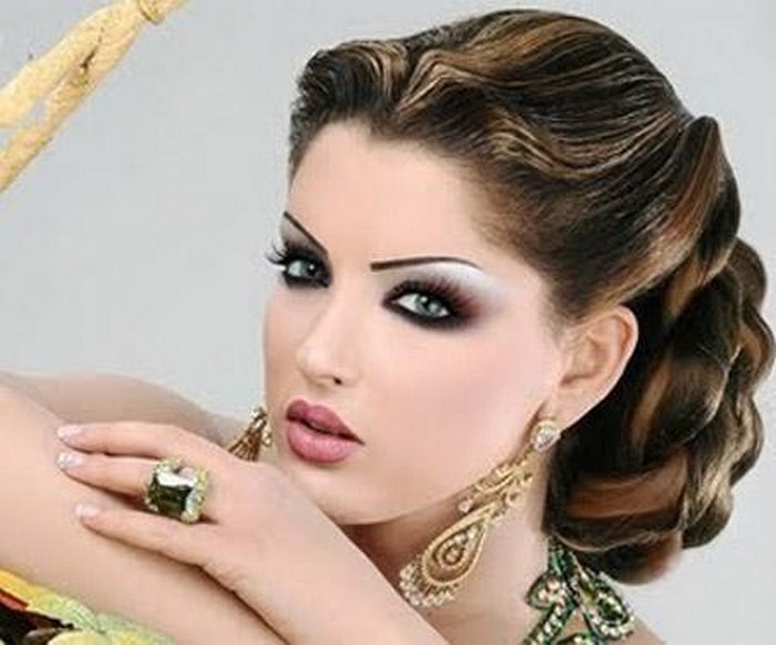 BRIDAL Hairstyle 2011-2012 TREND IN PAKISTAN