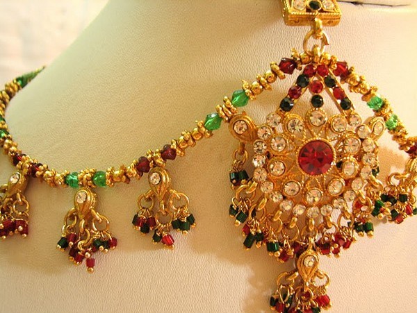 2 latest gold maang tikka designs