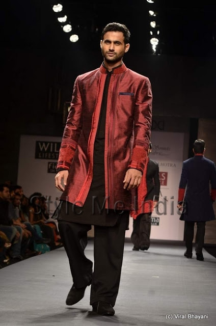 beautiful manish malhotra men dress