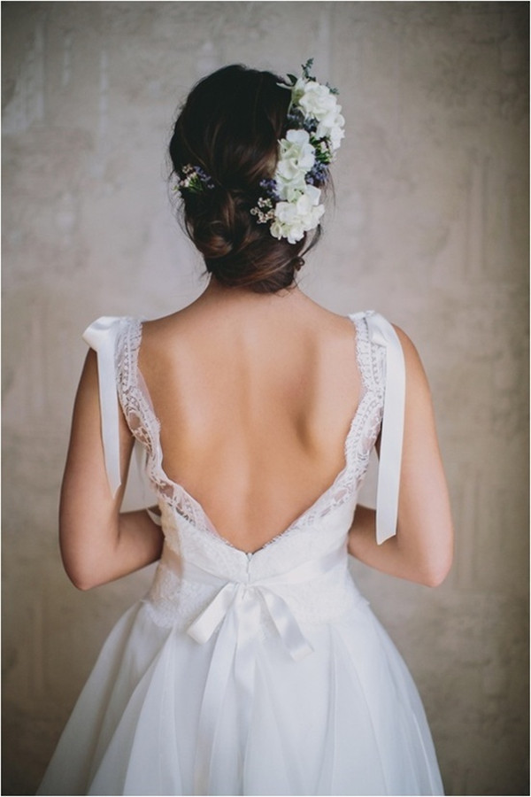 modern Backless gowns for wedding (2)