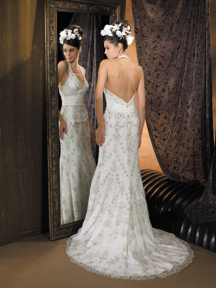 modern Backless gowns for wedding (4)