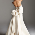 modern Backless gowns for wedding (6)