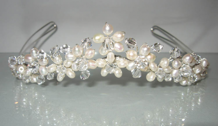 3. different style of Crystal and Pearl Tiara (9)