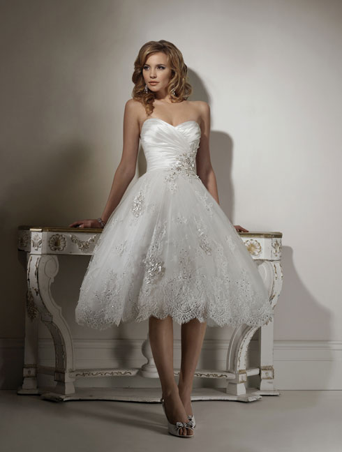 4 12 types of short wedding dress (8)