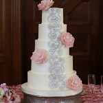 20 lovely lace wedding cake ideas (15)