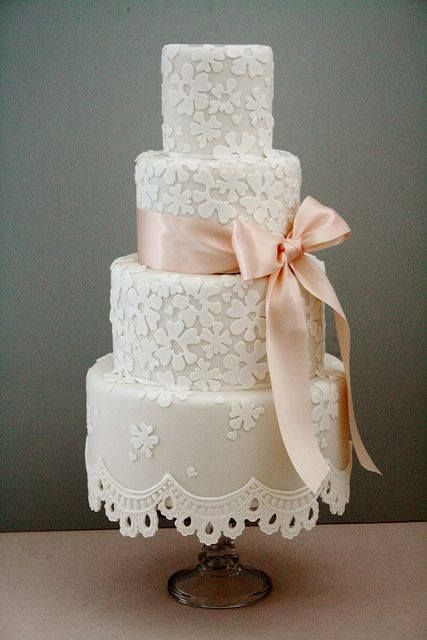 3. 20 lovely lace wedding cake ideas (3)