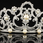 tiara is a form of crown (6)