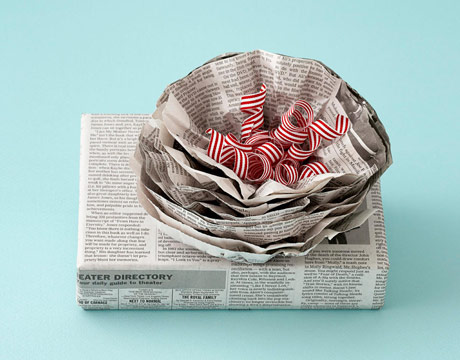 0 newspaper gift wrap