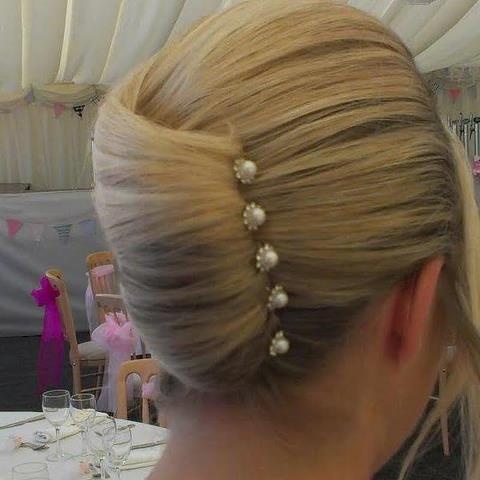 3 latest updo brides with the use of pearl; (3)