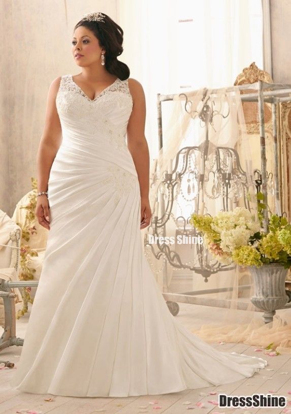 Lace Wedding Gowns for Plus-Sized Women (2)