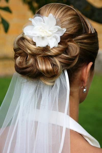 hair style for bridal with veil (5)