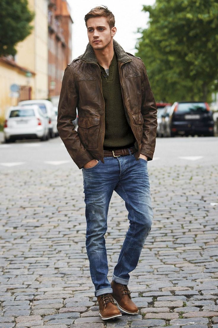 leather jecket with jeans and trendy glasses men streat style (3)