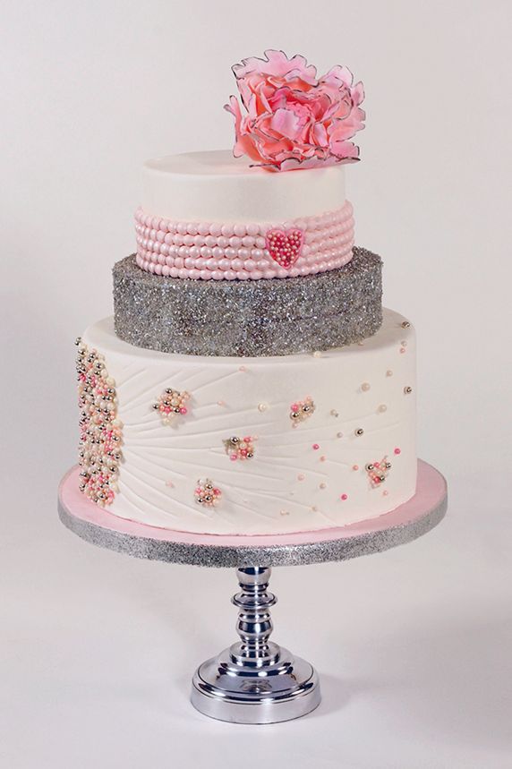pearl decorated wedding cakes (1)