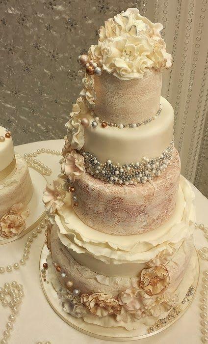 pearl decorated wedding cakes (15)